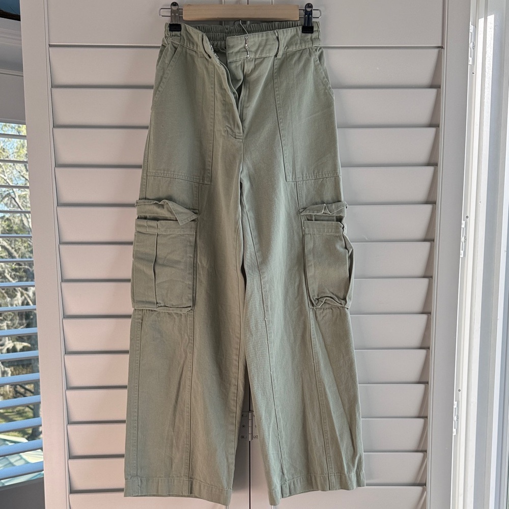 Altar'd State Men's Olive Cargo Pants